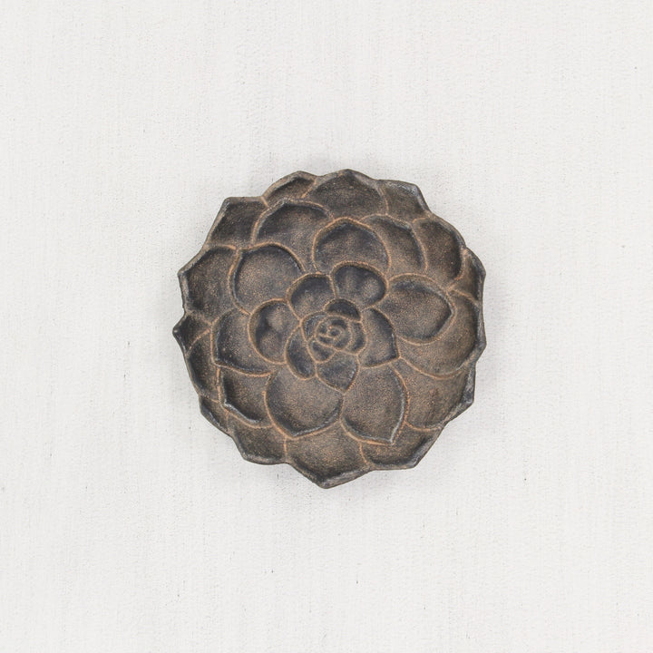 5170 - Ellis Cast Iron Lotus - Natural