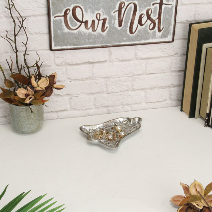 5902 - Cast Iron X-mas Bell Dish