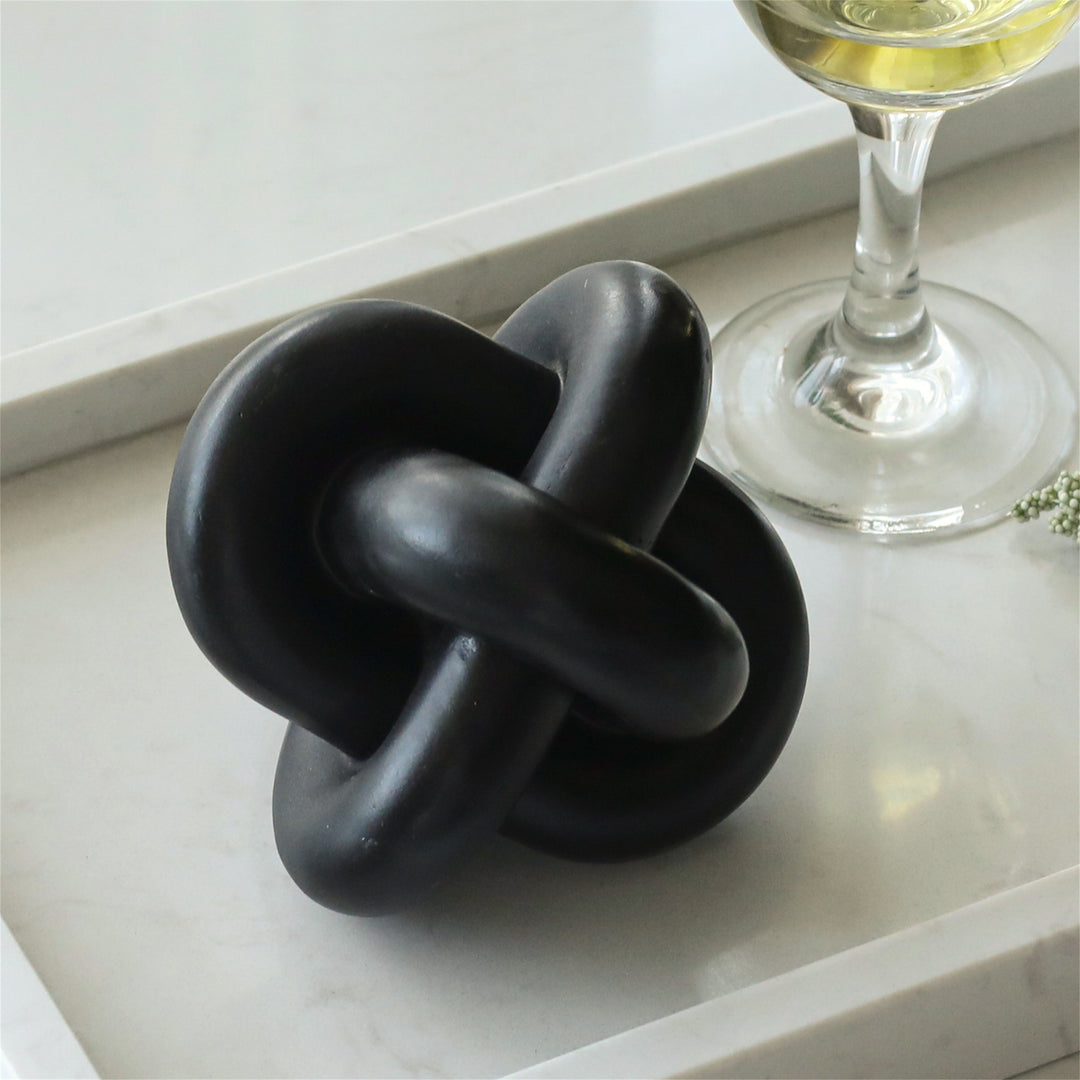 5953 - Minyoro Resin Chain Knot
