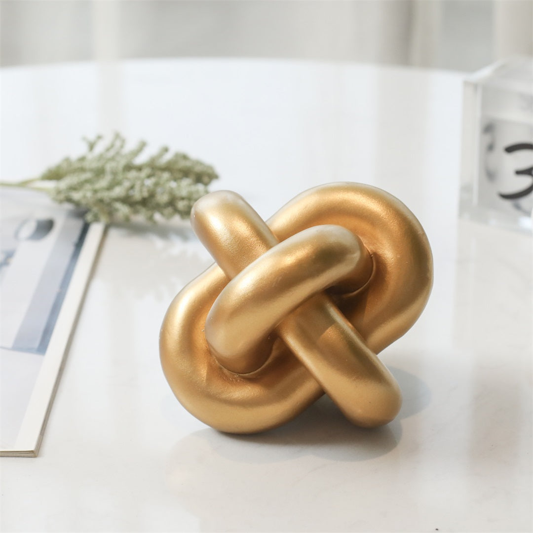 5953 - Minyoro Resin Chain Knot