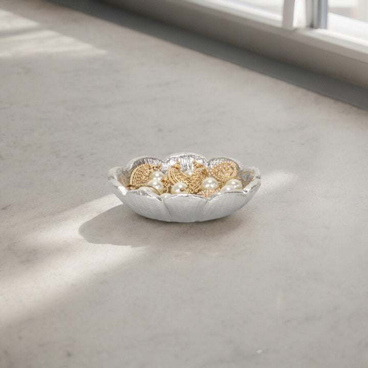 5996 - Ellis Cast Iron Flower