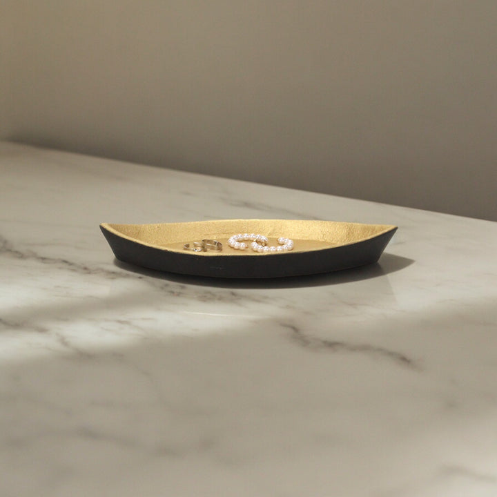 6028 - Saoirse Cast Iron Boat Dish
