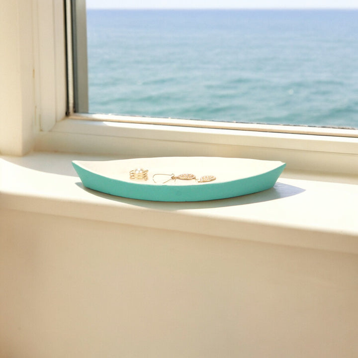 6028 - Saoirse Cast Iron Boat Dish