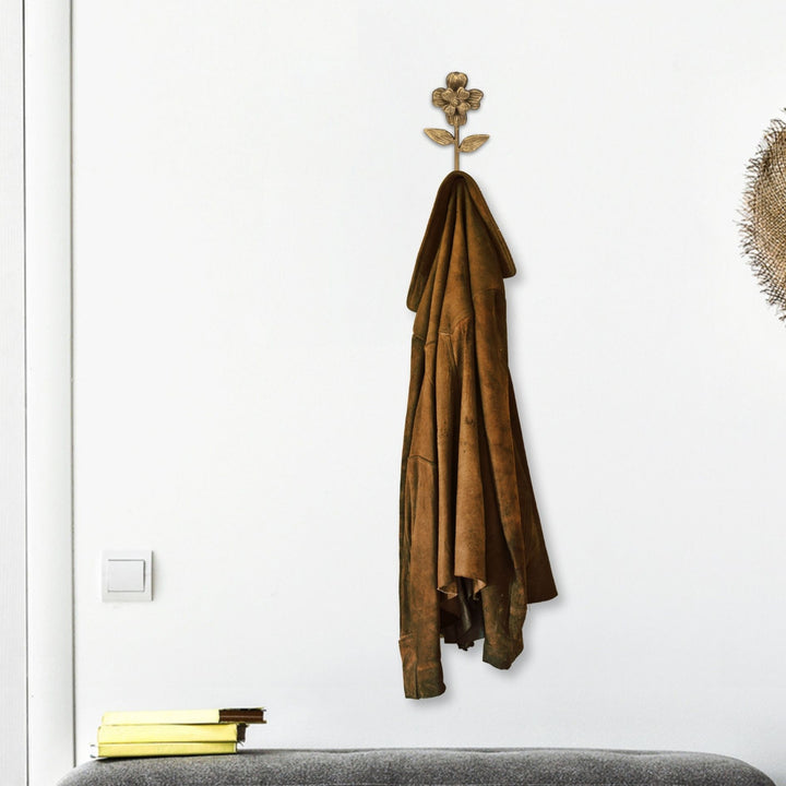 6115 - Mythra Flower Cast Iron Hook