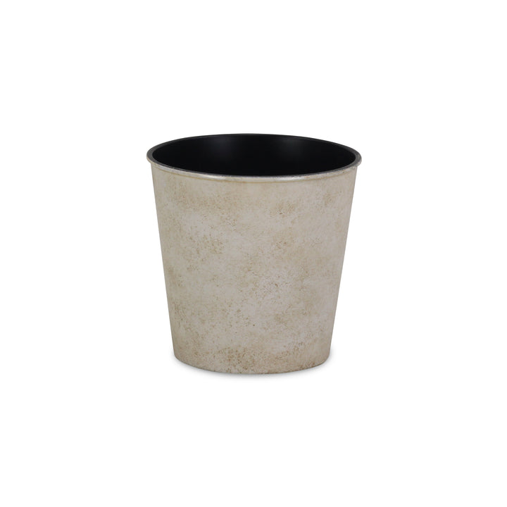 PP-105 - 5.25" Round Plastic Pot