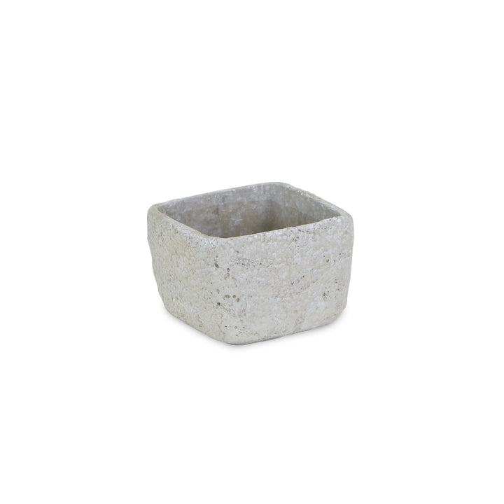 5095 - Reed Square Cement Pot